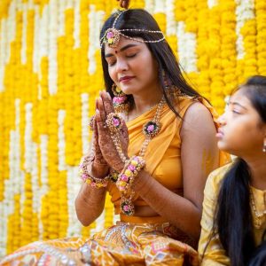 Myindiecraft Bridal Flower Jewellery Set For Haldi
