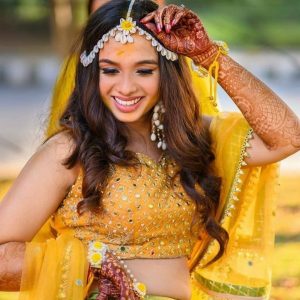 Myindiecraft Flower Jewellery Set With Shells Earrings Mathapatti & Bracelet set